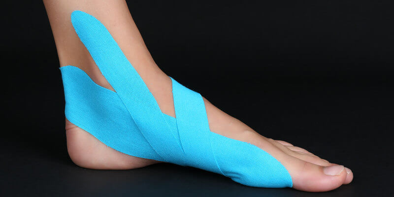 Kinesio Tape gegen Hallux Valgus
